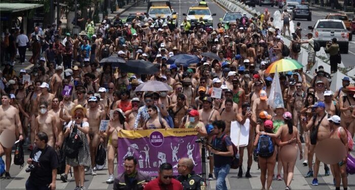 CDMX vive su primera marcha nudista