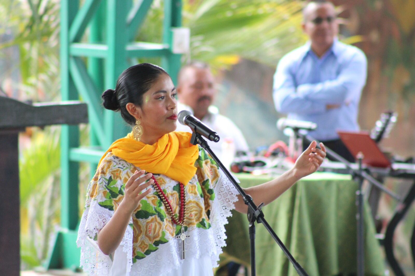 Con cultura se despiden alumnos del CBta de Tecomatlán