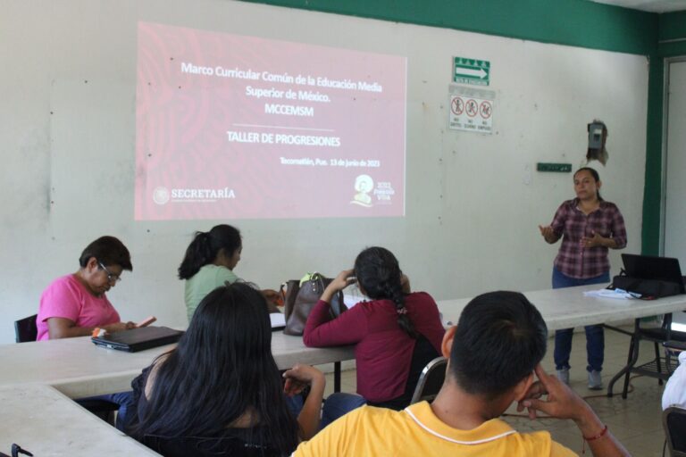 Recibe CBTA de Tecomatlán taller sobre MCCEMS