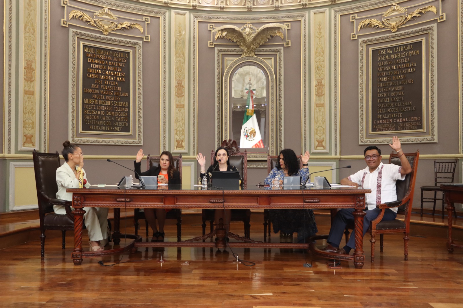 Impulsan en el Congreso iniciativa para que personas adultas mayores tengan atención preferente, remota y personalizada