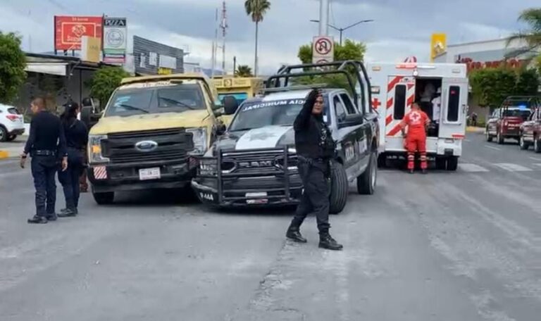Una patrulla de la policía municipal de Tehuacán resultó chocada, en esta ocasión se impactó contra una unidad de valores de “Cometra”, se reportan cuatro personas lesionadas, dos elementos de municipal y dos de la otra unidad.