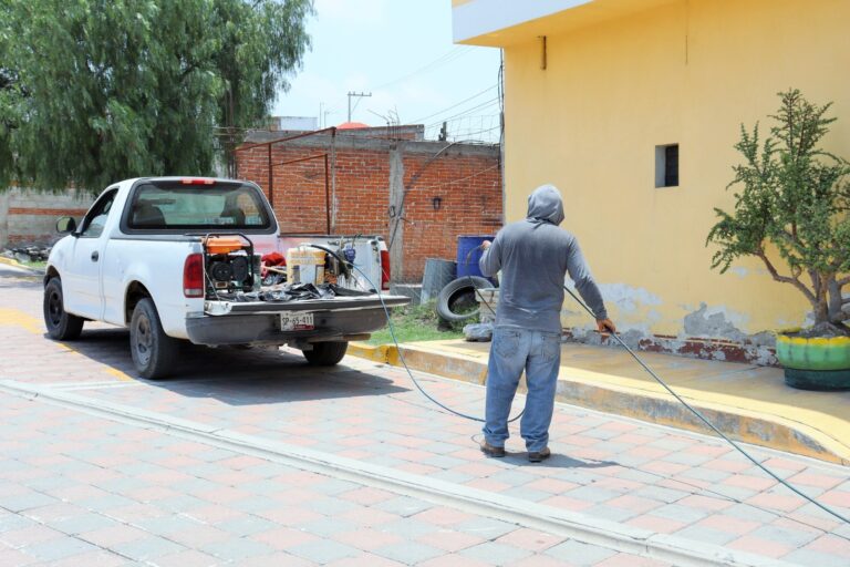 Servicios Públicos da mantenimiento a guarniciones de San Bernabé Temoxtitla