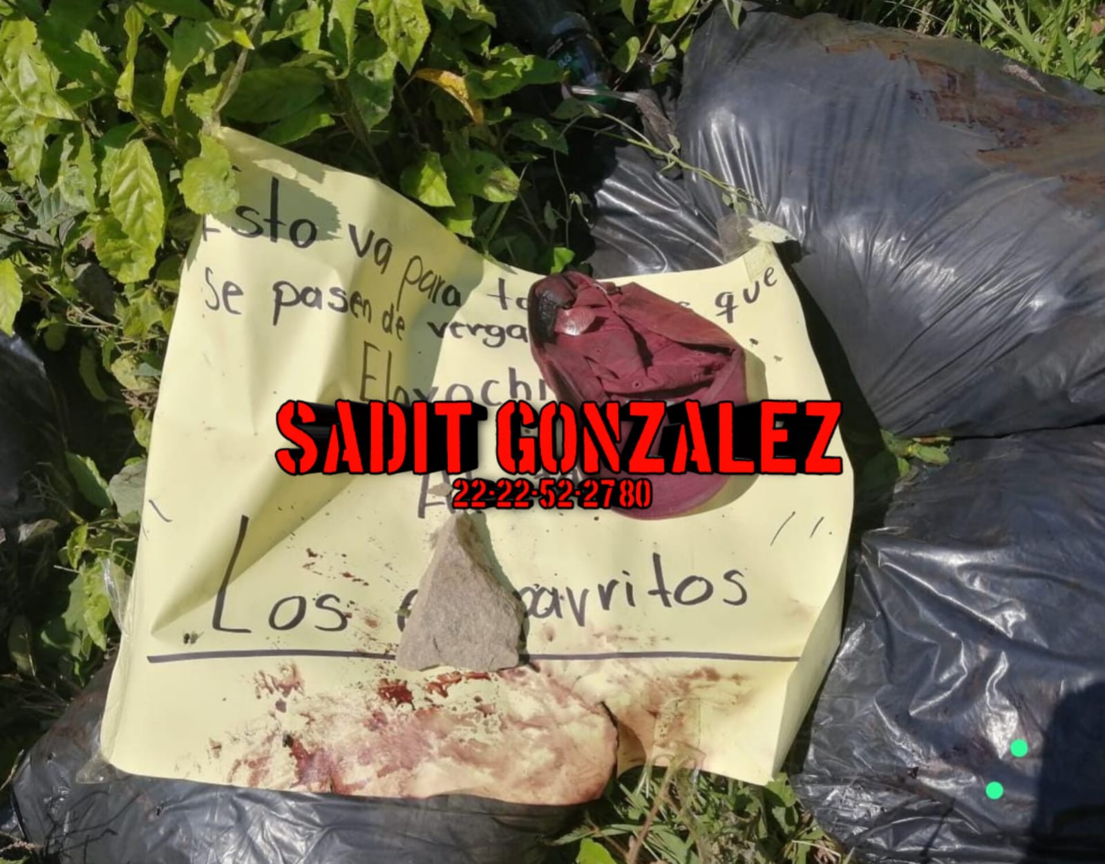 Tiran bolsas negras con dos cuerpos desmembrados en límites de Eloxochitlan y Zongolica.