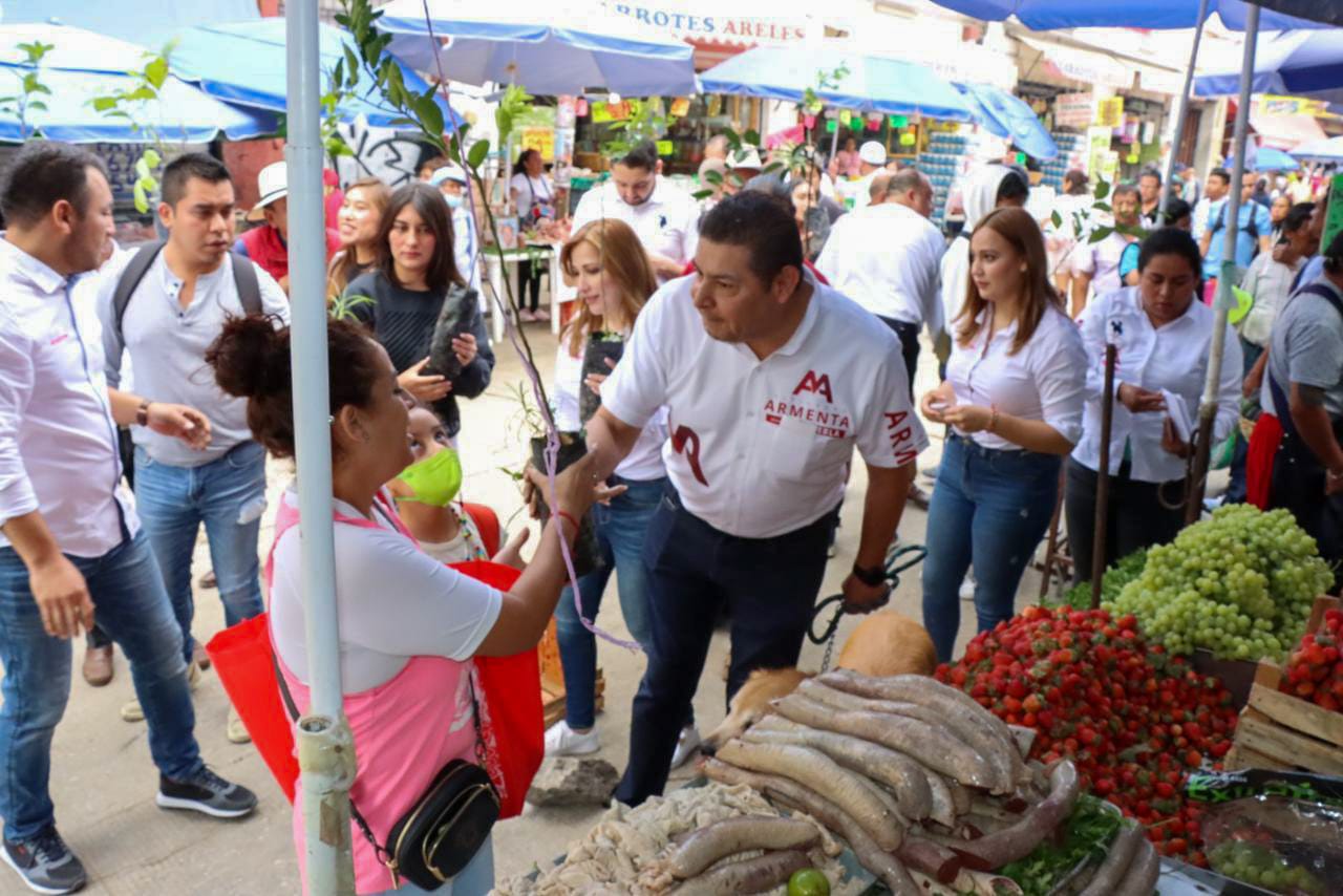 En familia y por amor a Puebla, vamos por la Revolución de las Conciencias: Armenta
