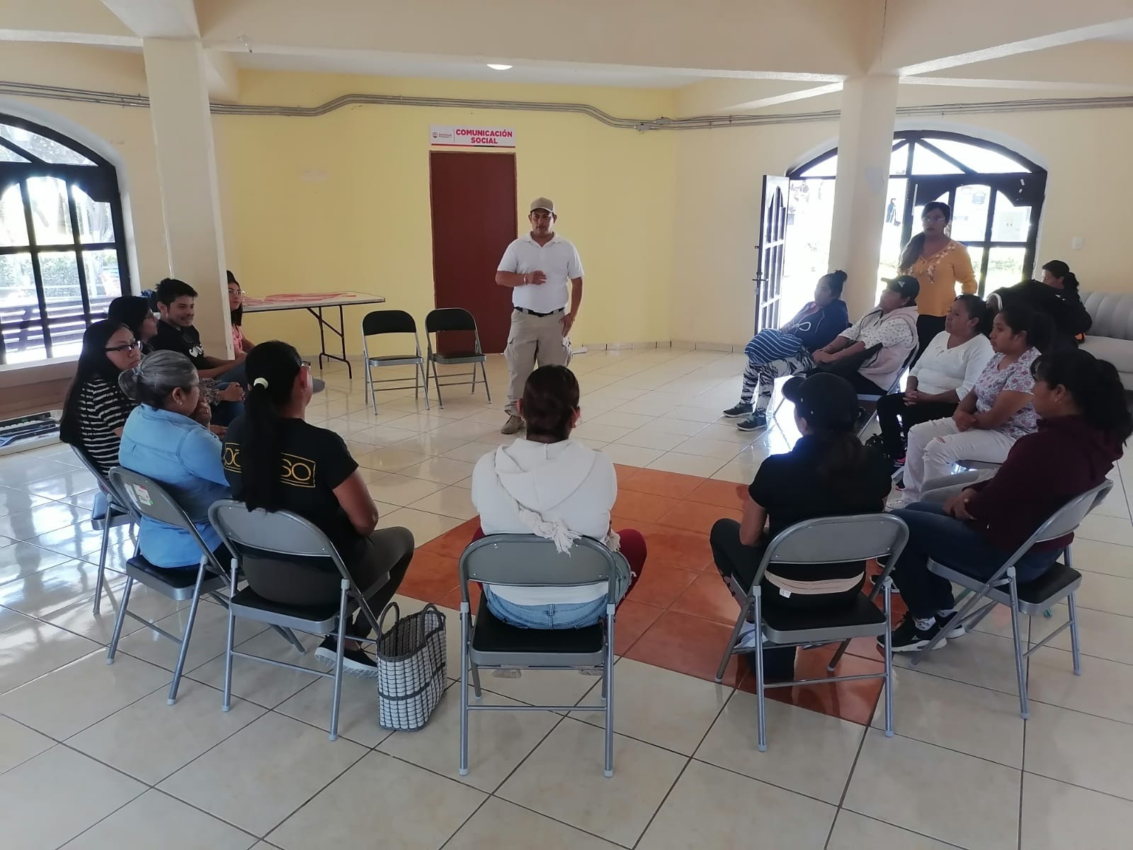 Capacitan a Servidores Públicos y ciudadanos en materia de primeros auxilios