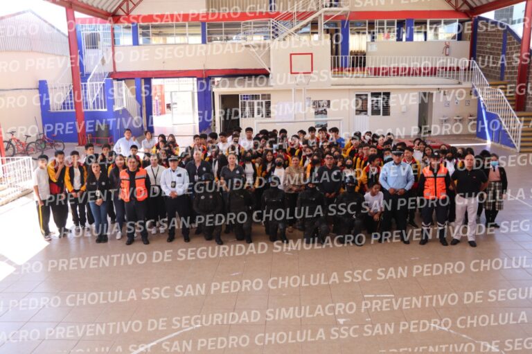 SSC de San Pedro Cholula realiza simulacro preventivo de seguridad,en escuela de Momoxpan
