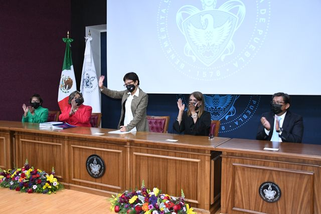 Celebra la Rectora Lilia Cedillo el crecimiento de la Facultad de Contaduría Pública