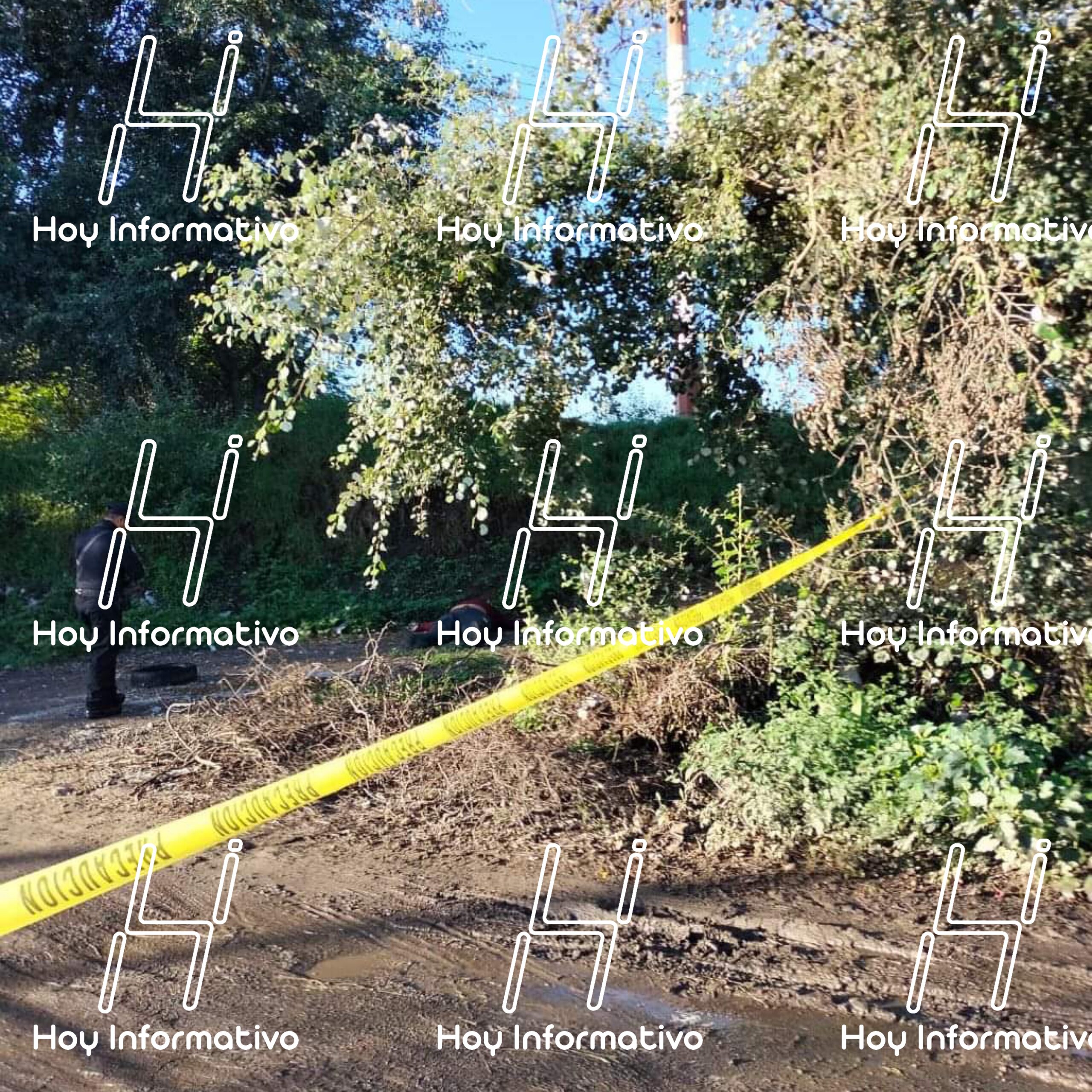 La comunidad de Xalmimilulco se encuentra consternada tras el hallazgo del cuerpo sin vida de un hombre, quien fue víctima de varios disparos de arma de fuego.