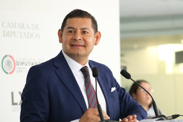 El modelo educativo propuesto por AMLO tiene el respaldo social asegura Armenta