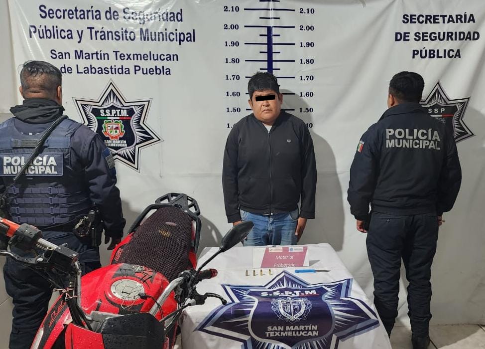 Policías  de  Texmelucan detuvieron a masculino por presunto robó