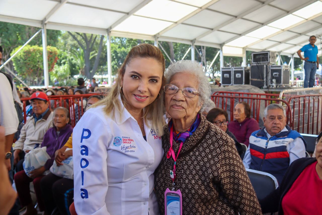 Paola Angon y María de la Barreda encabezan primer entrega de “Cholula   Nutrida”