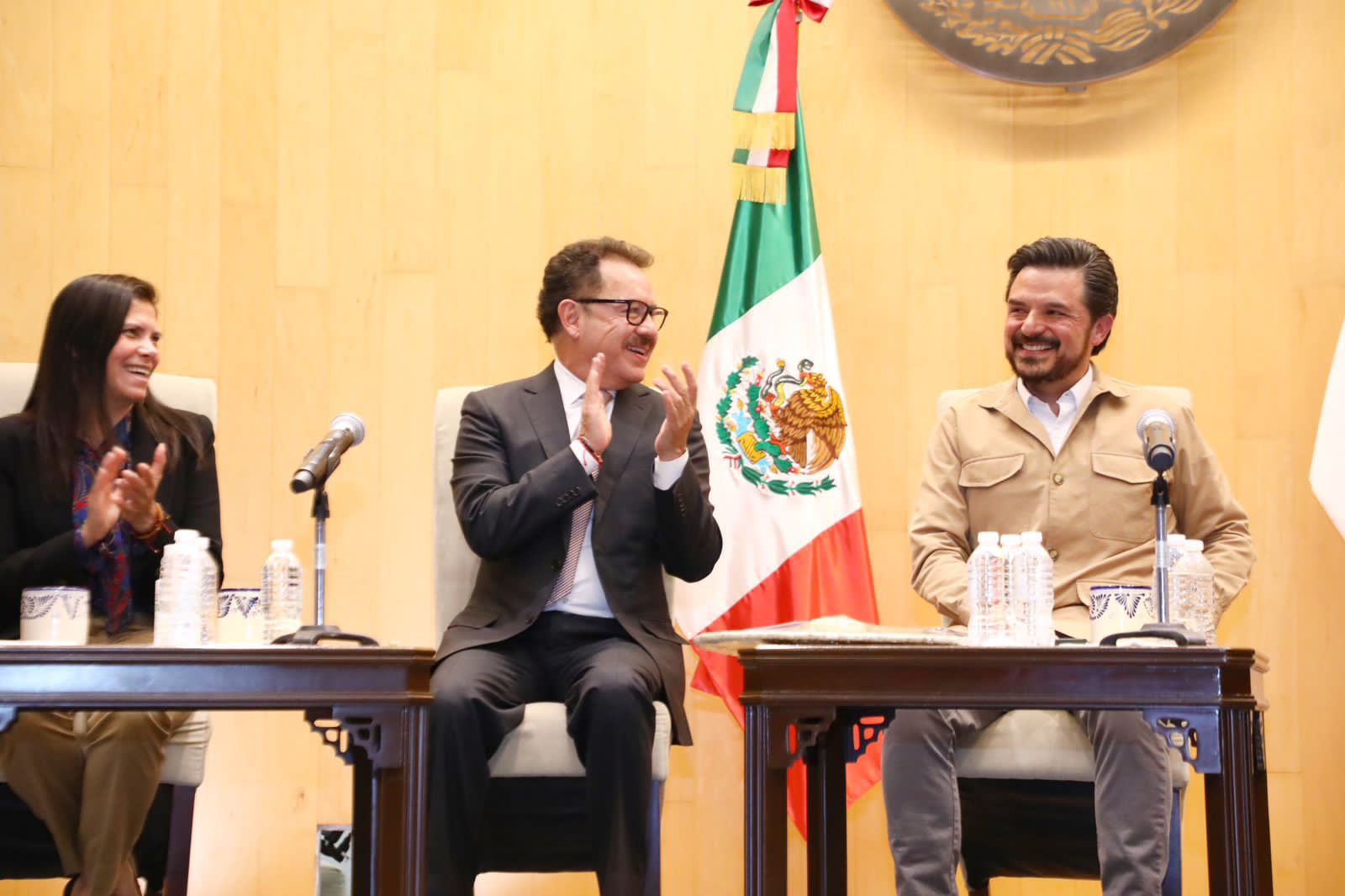 Cierran filas diputados de Morena a favor del sistema de salud gratuito e universal para los mexicanos