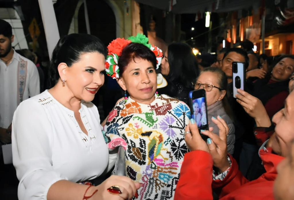 Layón celebra  con más de 18 mil Texmeluquenses, las fiestas patrias