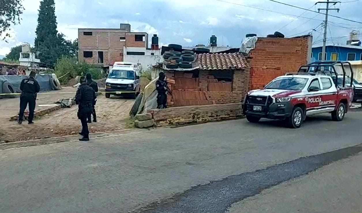 Balean a dos hombres tras una riña en San Pedro Choula.
