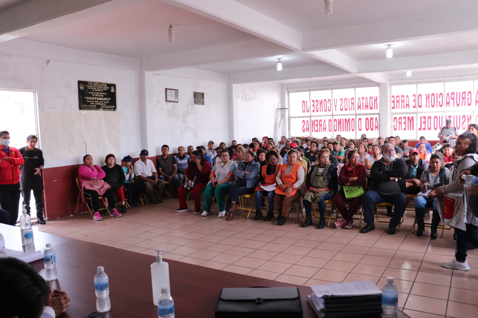 El bienestar y progreso de los locatarios del Domingo Arena es primero