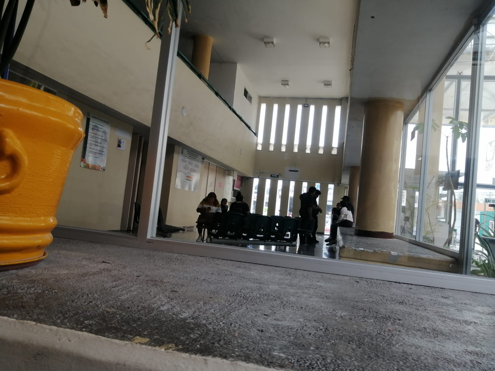 Se investiga la muerte de una menor que fue ingresada al IMSS de Tehuacán sin signos vitales.