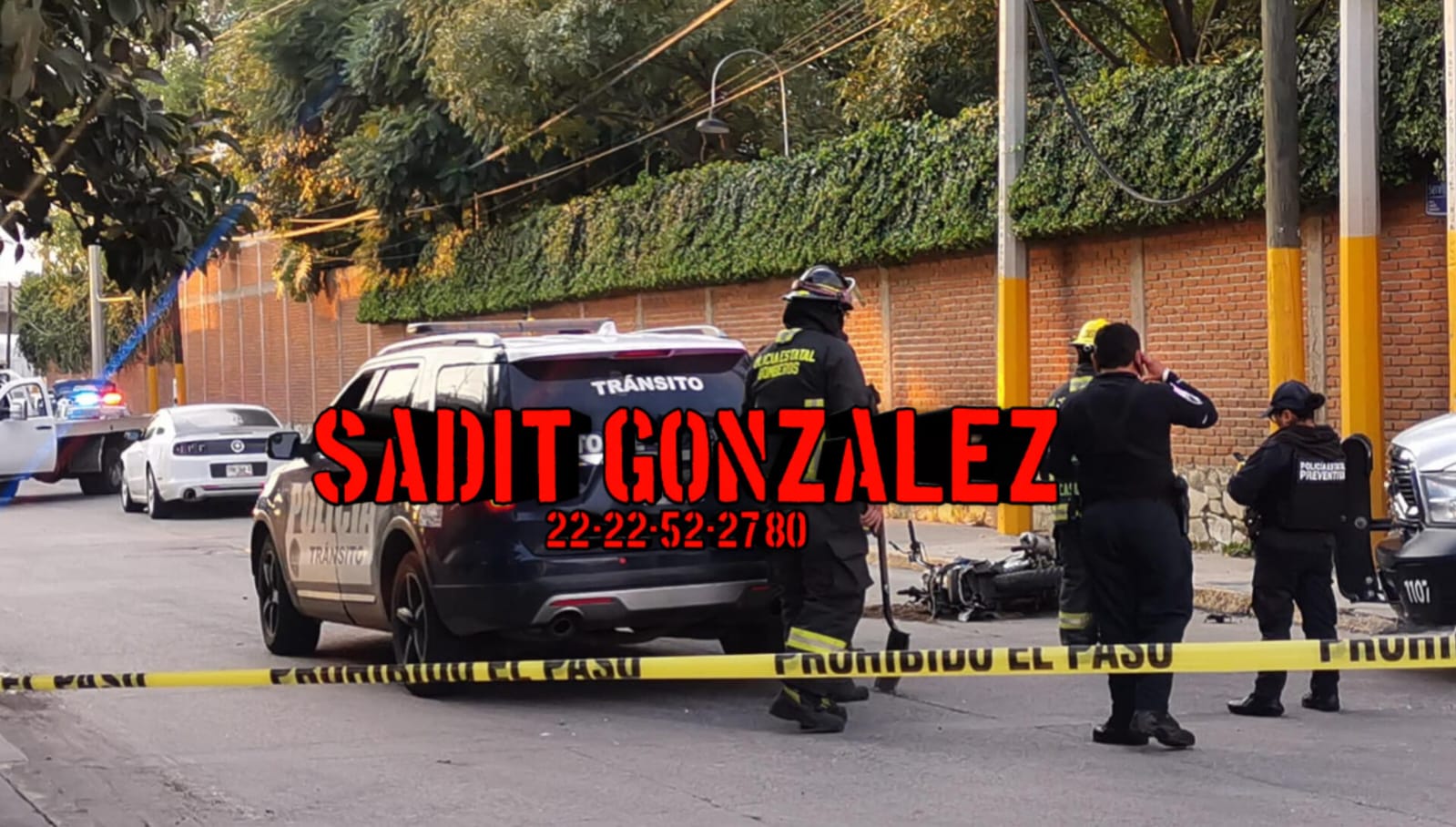 Muere motociclista en choque contra auto en La Resurrección.