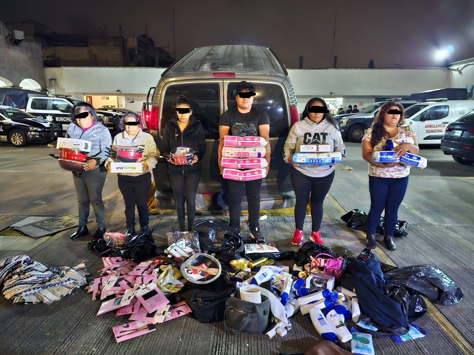 Tras operativo detienen a banda delictiva dedicada a robar tiendas de conveniencia en Teziutlán.