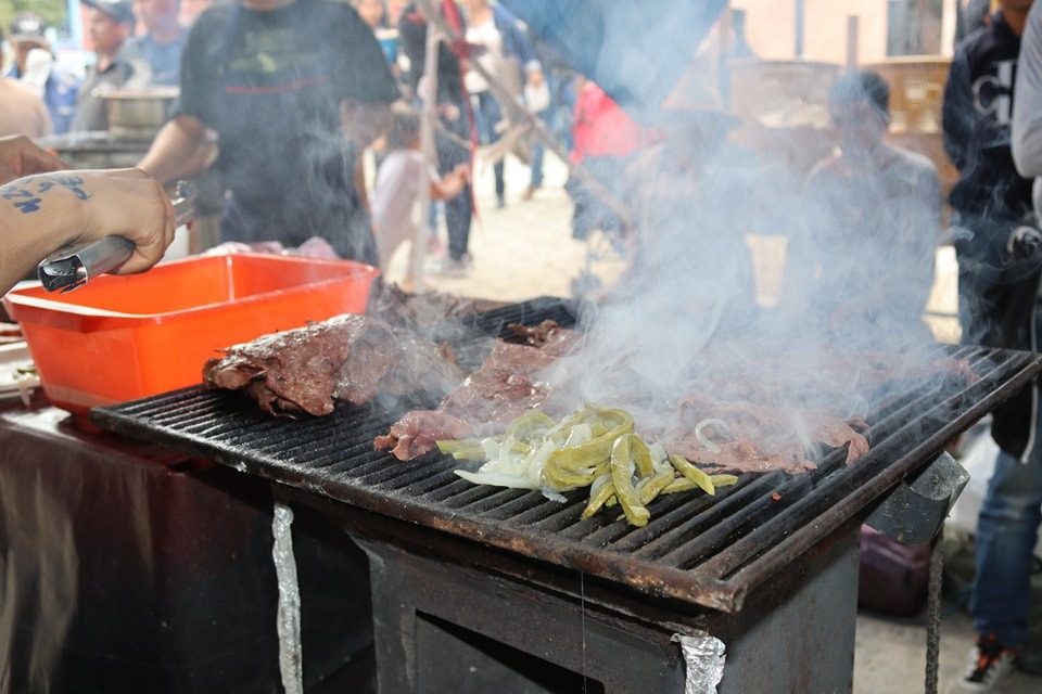 En el municipio de Ocoyucan vecinos de la localidad de Francisco Sarabia realizaron la primera feria de la cecina