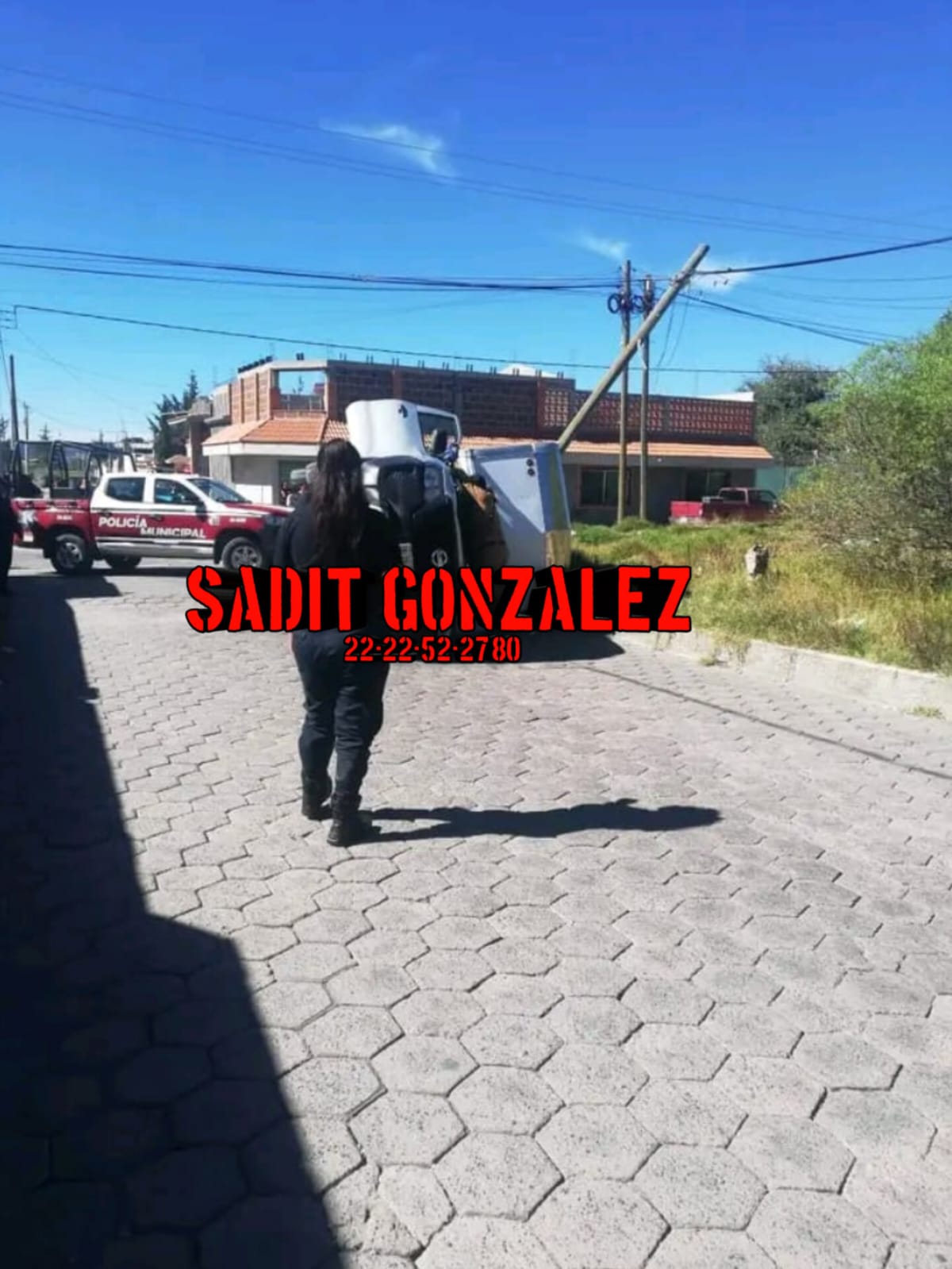 Se roban camineta y en huida terminan volcados en Nenetzintla, Acajete.