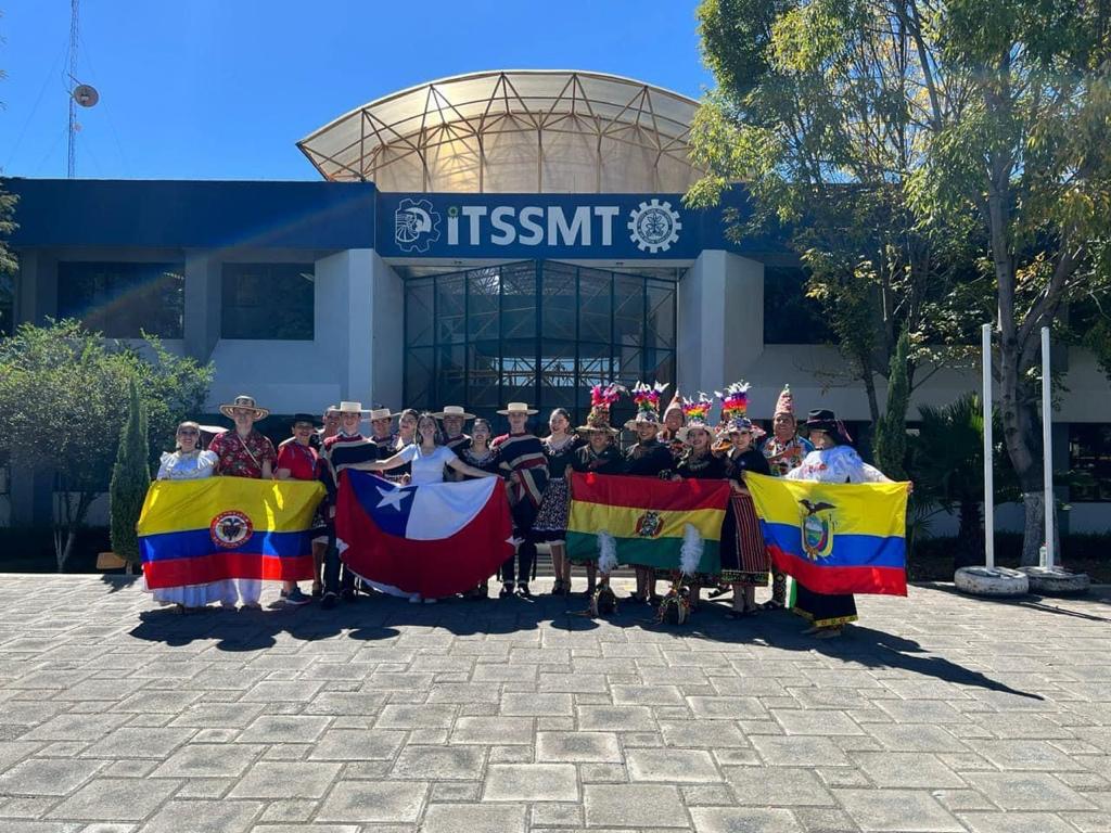Texmelucan recibió a Colombia, Chile, Ecuador, Bolivia con el frstival de folklore “Viva la Danza”