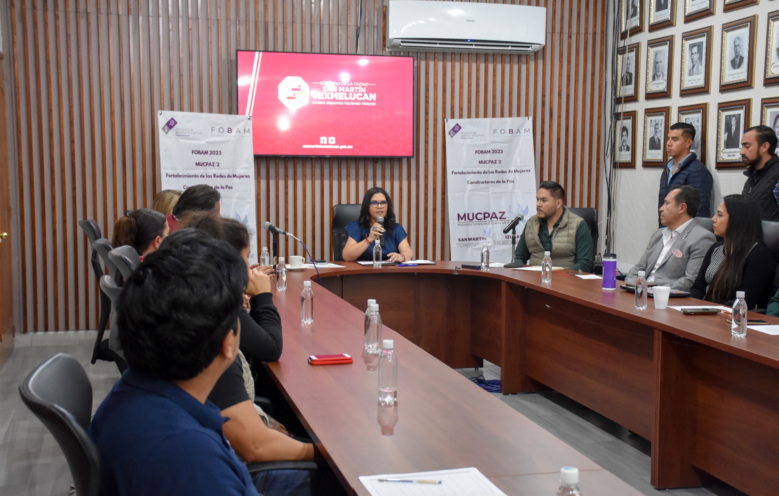 Layón toma protesta a comité municipal para la prevención del embarazo en adolescentes de Texmelucan