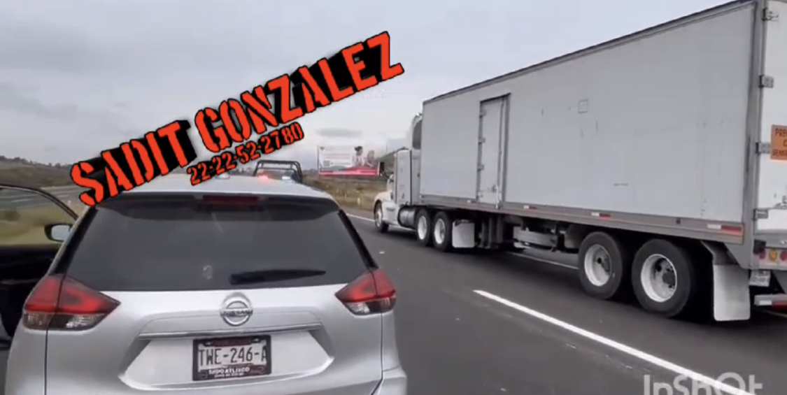 Policía Estatal y municipal de Atlixco recuperan camión robado con violencia en Tepeojuma