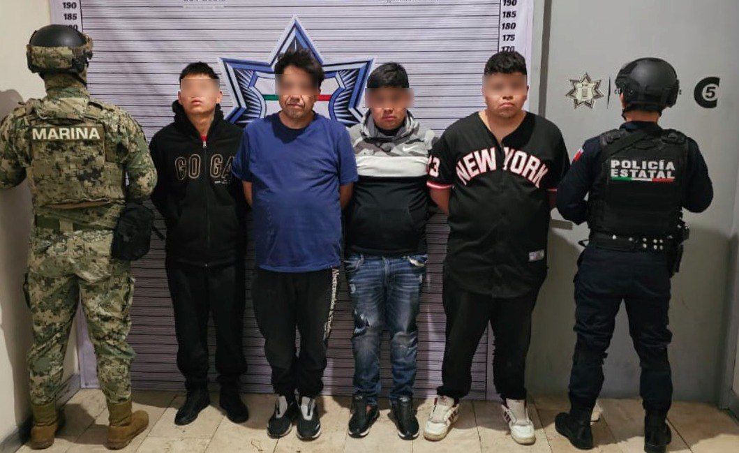 En Texmelucan, SSP y Marina detienen a cuatro hombres en posesión de armas de fuego y droga