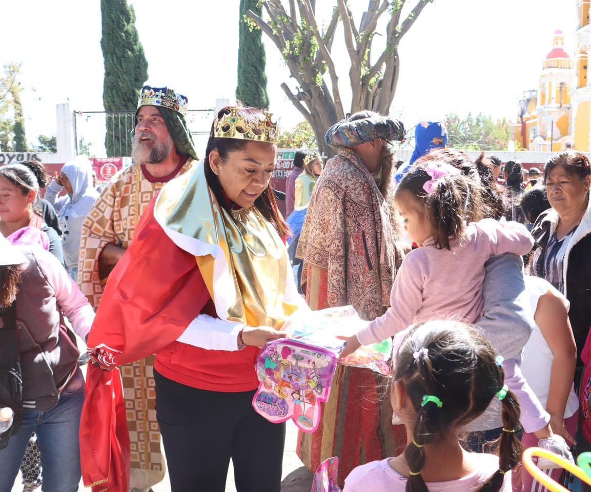 Llegan los reyes magos al Pueblo Mágico de Atlixco ante la presencia de 50mil personas