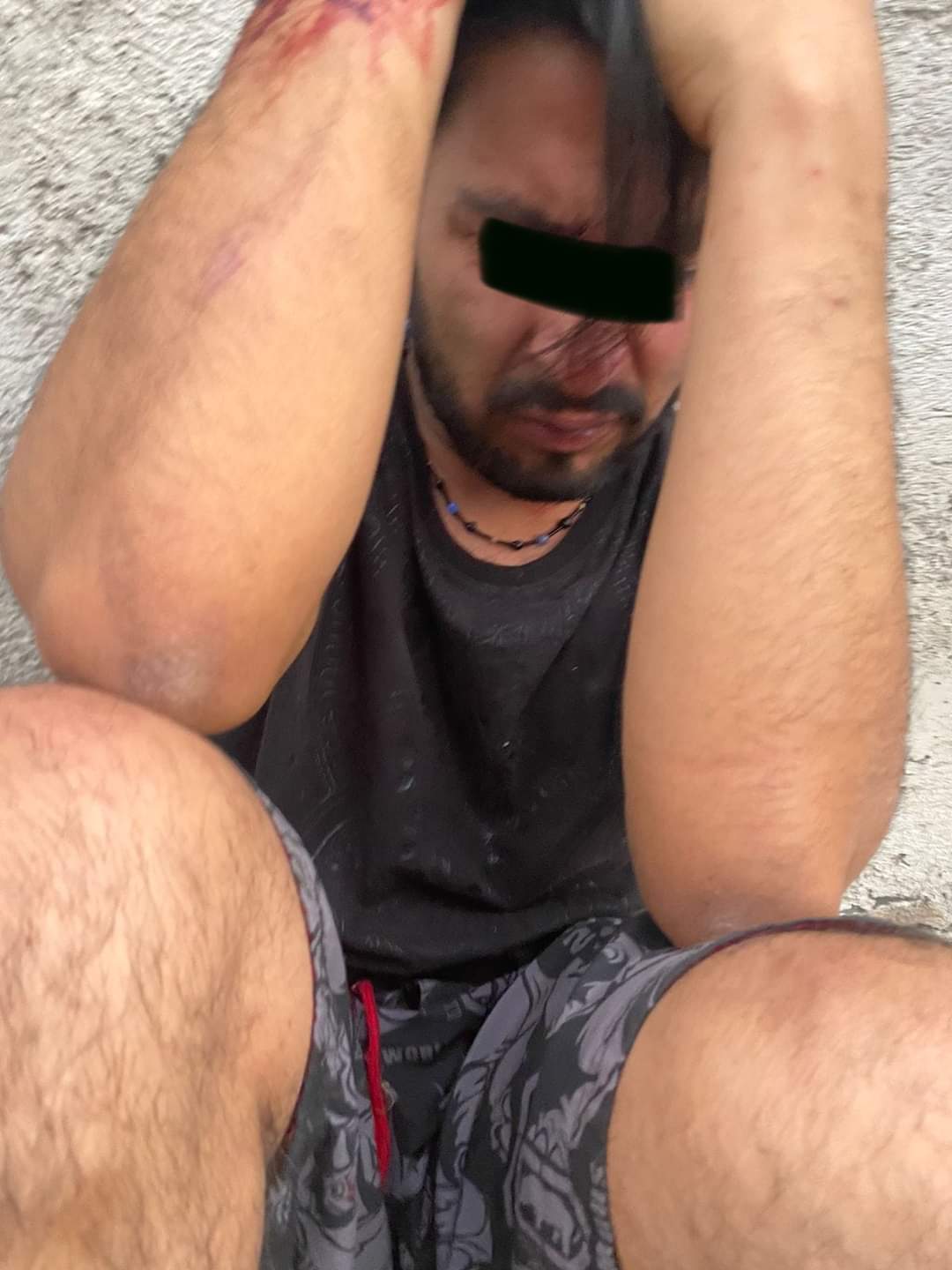 Le dan su tunda por meterse a robar al centro de salud de Chachapa.