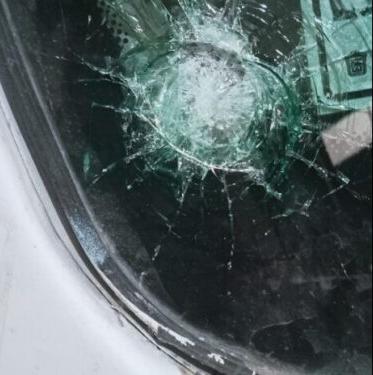 Sujetos lanzan piedras a automovilistas en el Arco Poniente de Huejotzingo