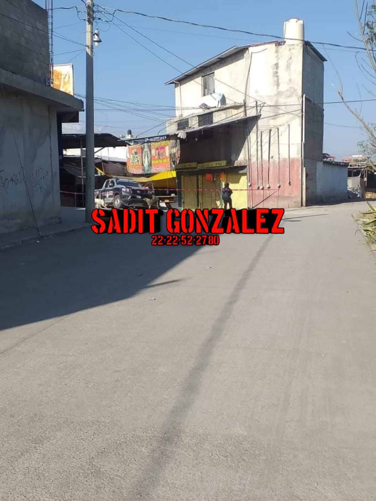 Lo encuentran muerto frente al tianguis de Texmelucan.