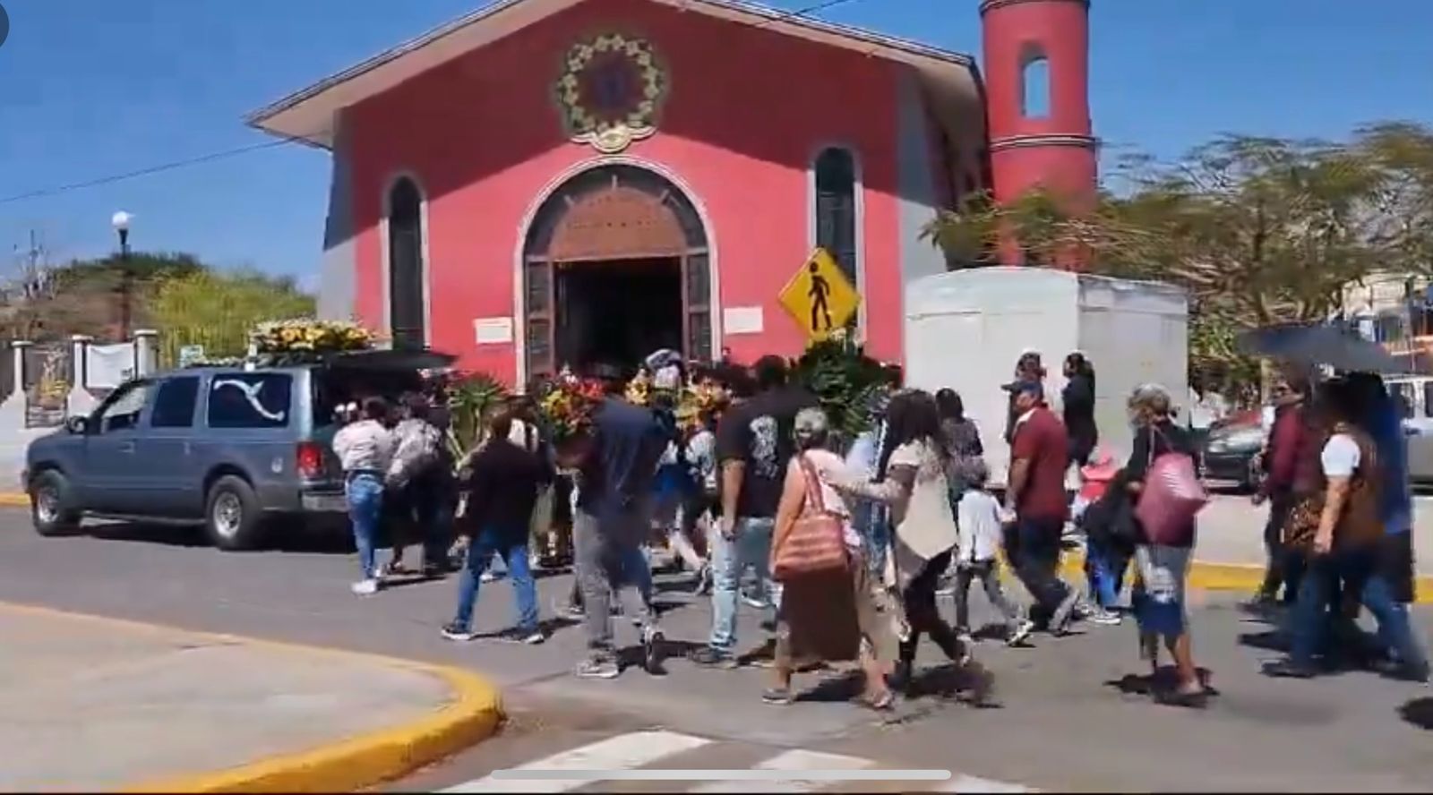 Cuerpo de Obed Beltrán, poblano asesinado en Nueva York, llega a Tehuacán