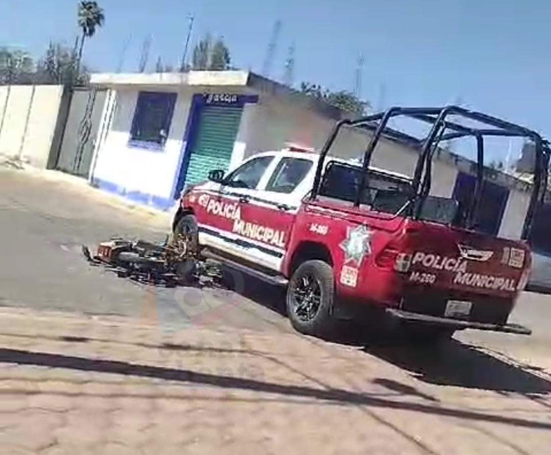 Incidente en Tianguismanalco: Policías Atropellan a Dos Jóvenes, Uno Menor de Edad