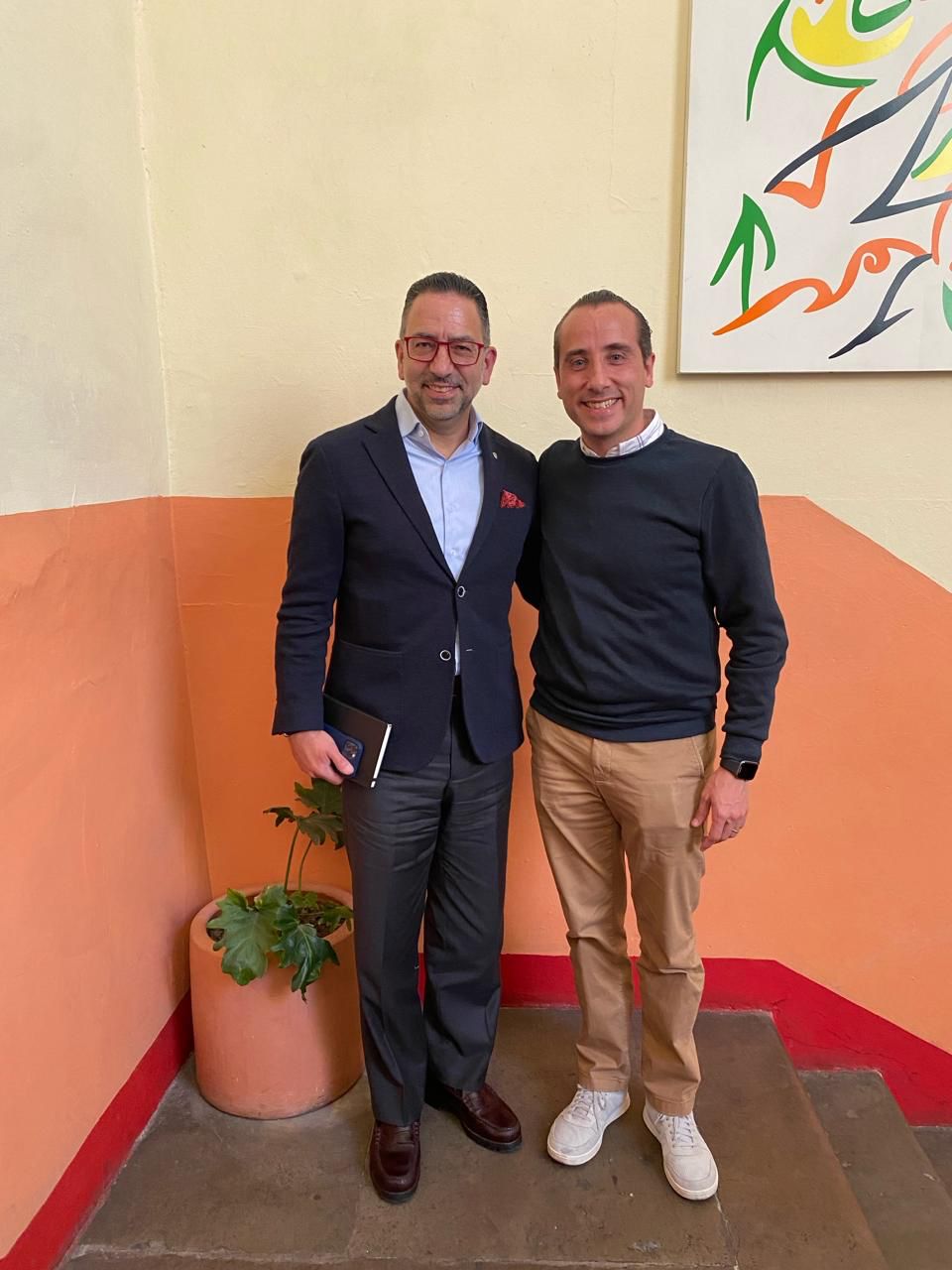 Mario Riestra da la bienvenida a Javier Lozano