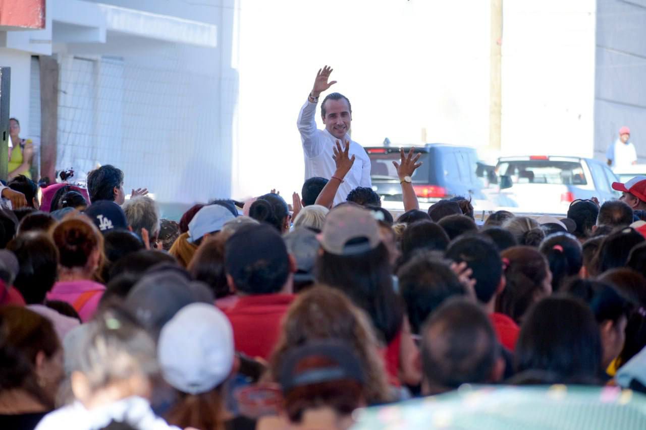 Colonia Cencalli  invita a Mario Riestra  a festejar su 15 aniversario