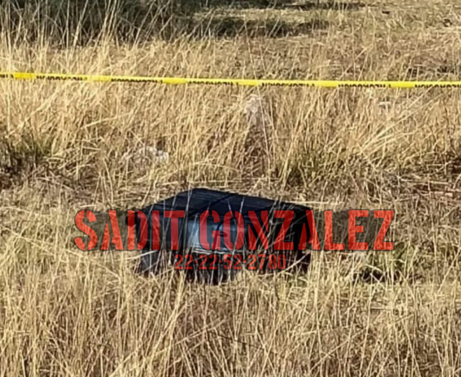 Hallan cadáver de una persona dentro de una maleta en San Pablo del Monte.