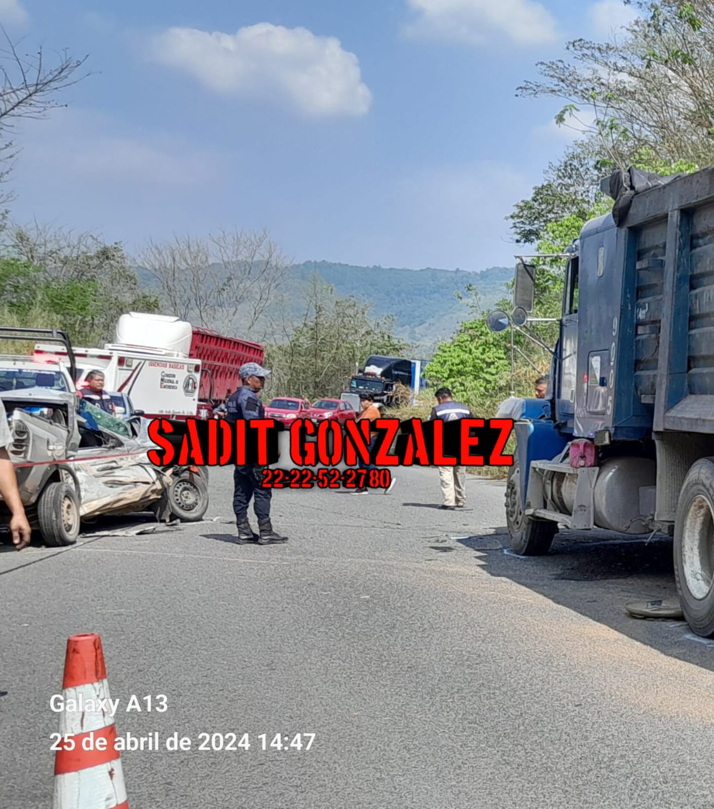 Choque frontal deja un hombre sin vida en Jalpan.