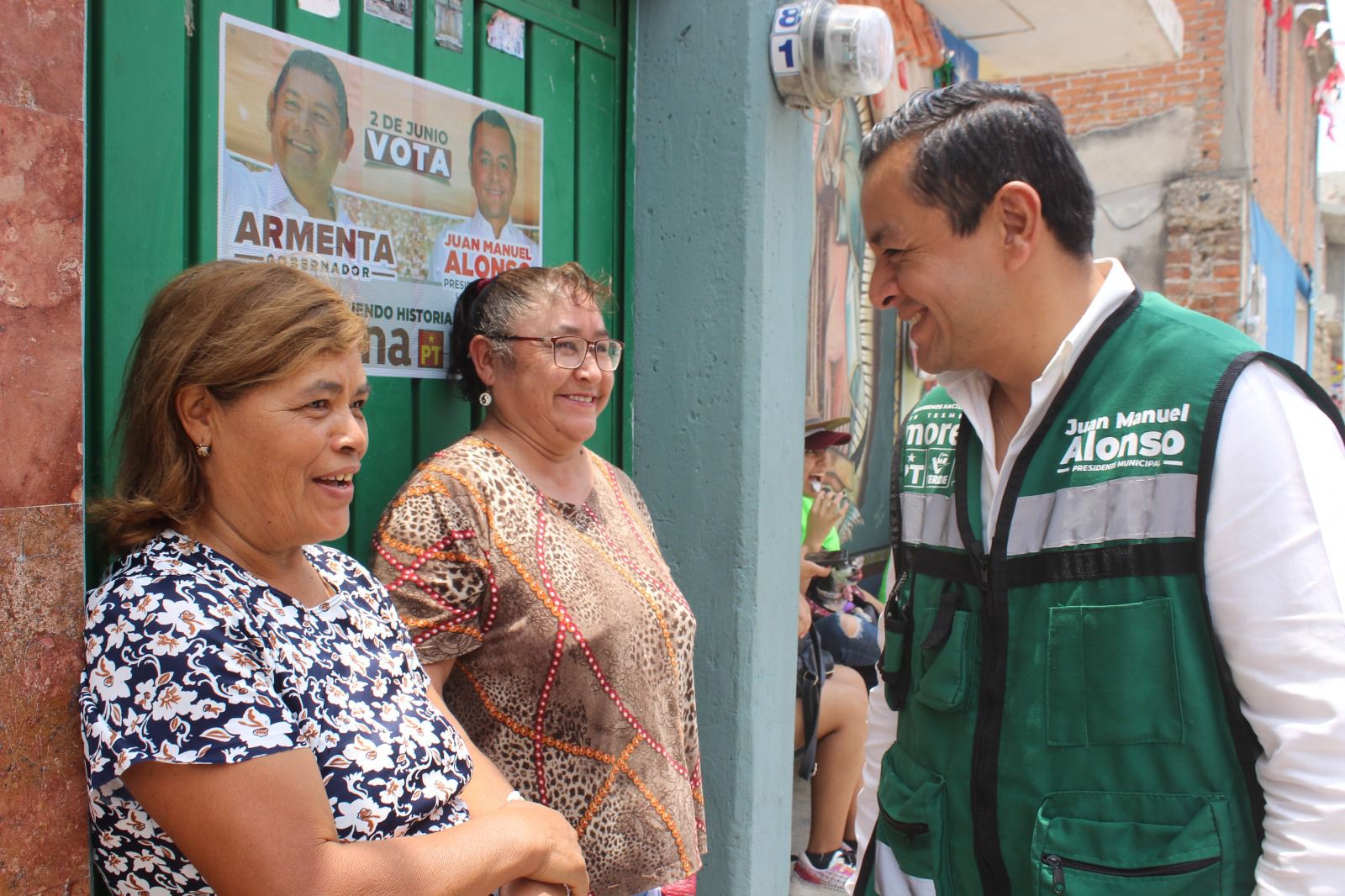 San Cristóbal Tepatlaxco y San Baltazar refrendan apoyo a Juan Manuel Alonso