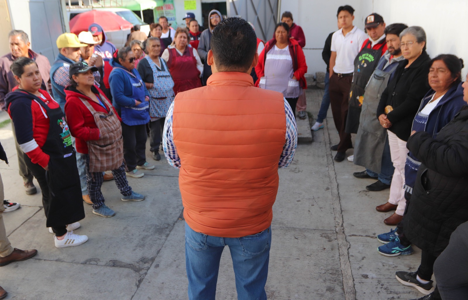 Solo un comerciante conoce las necesidades de otro comerciante: José Luis Torres Flores