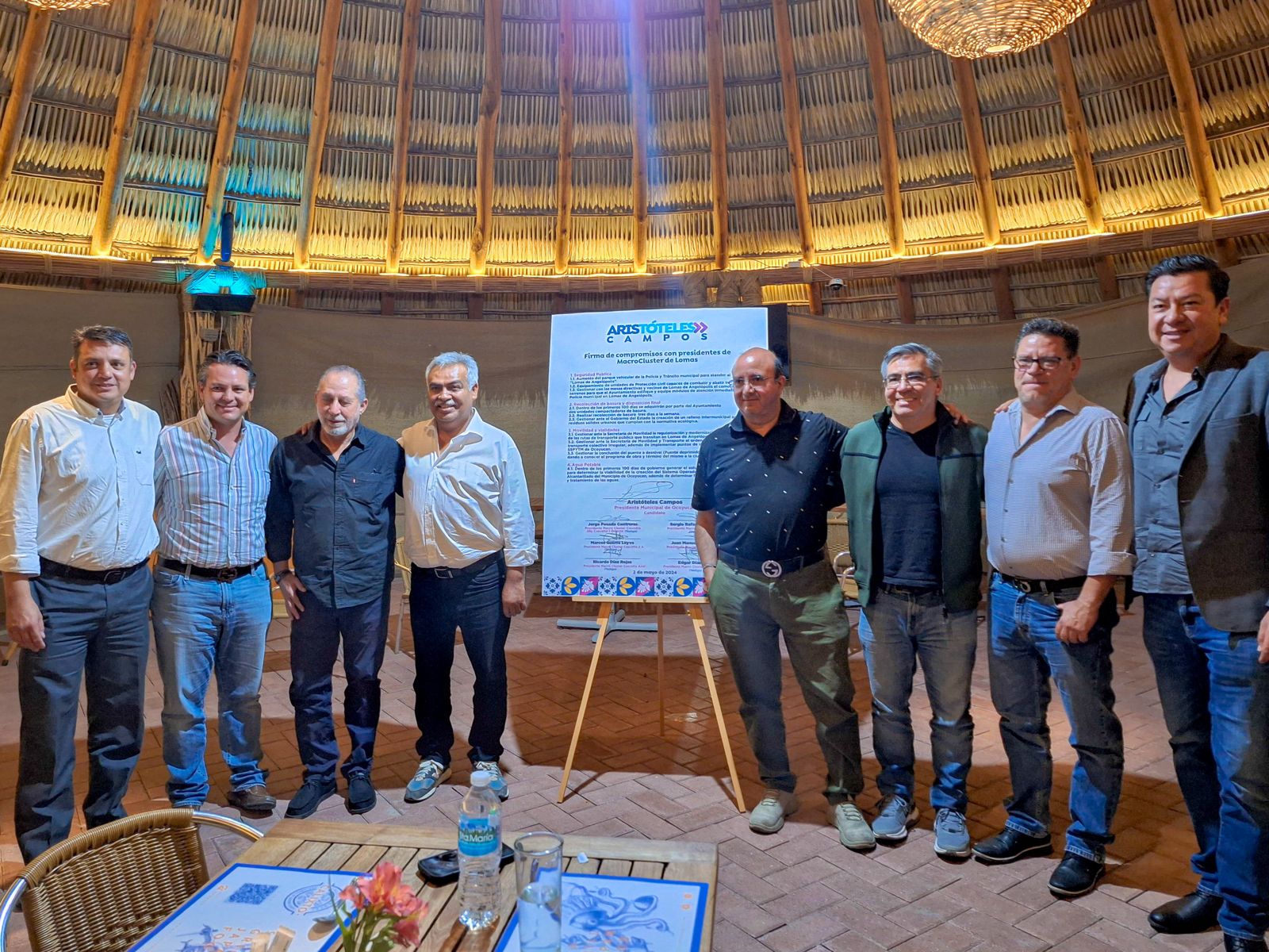 Aristóteles firma compromisos con Lomas de Angelópolis