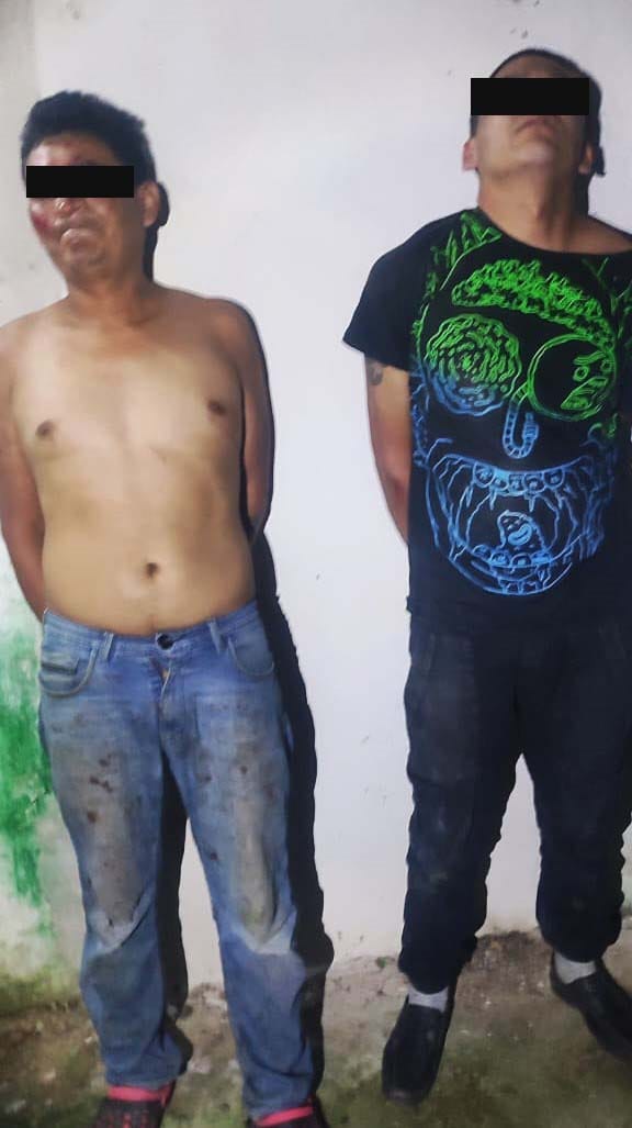 Detienen y golpean a sujetos que había robado motocicleta en Cuetzalan.