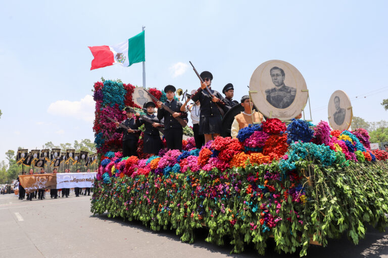 Con Desfile Cívico-Militar, Puebla celebra 5 de Mayo