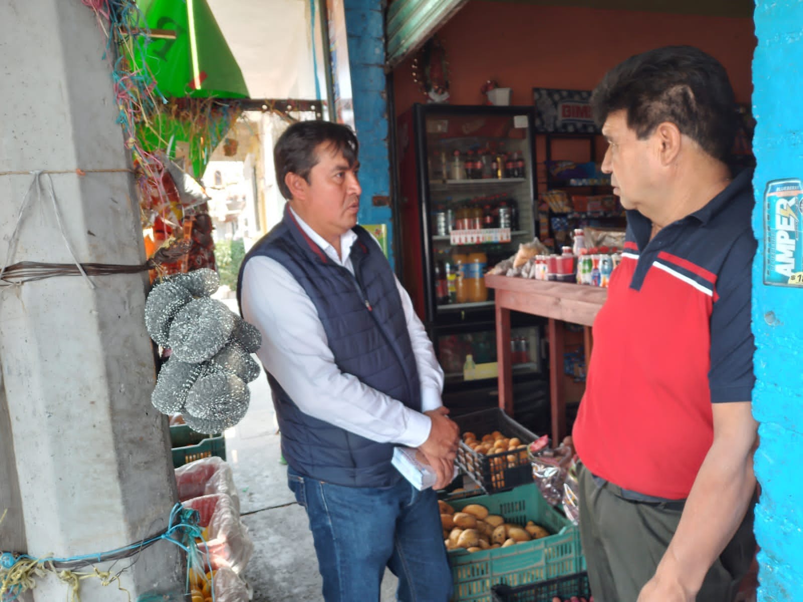 Alberto Espinoza Guevara Intensifica su Campaña en Santa Ana Xalmimilulco con Promesas de Mejora Local