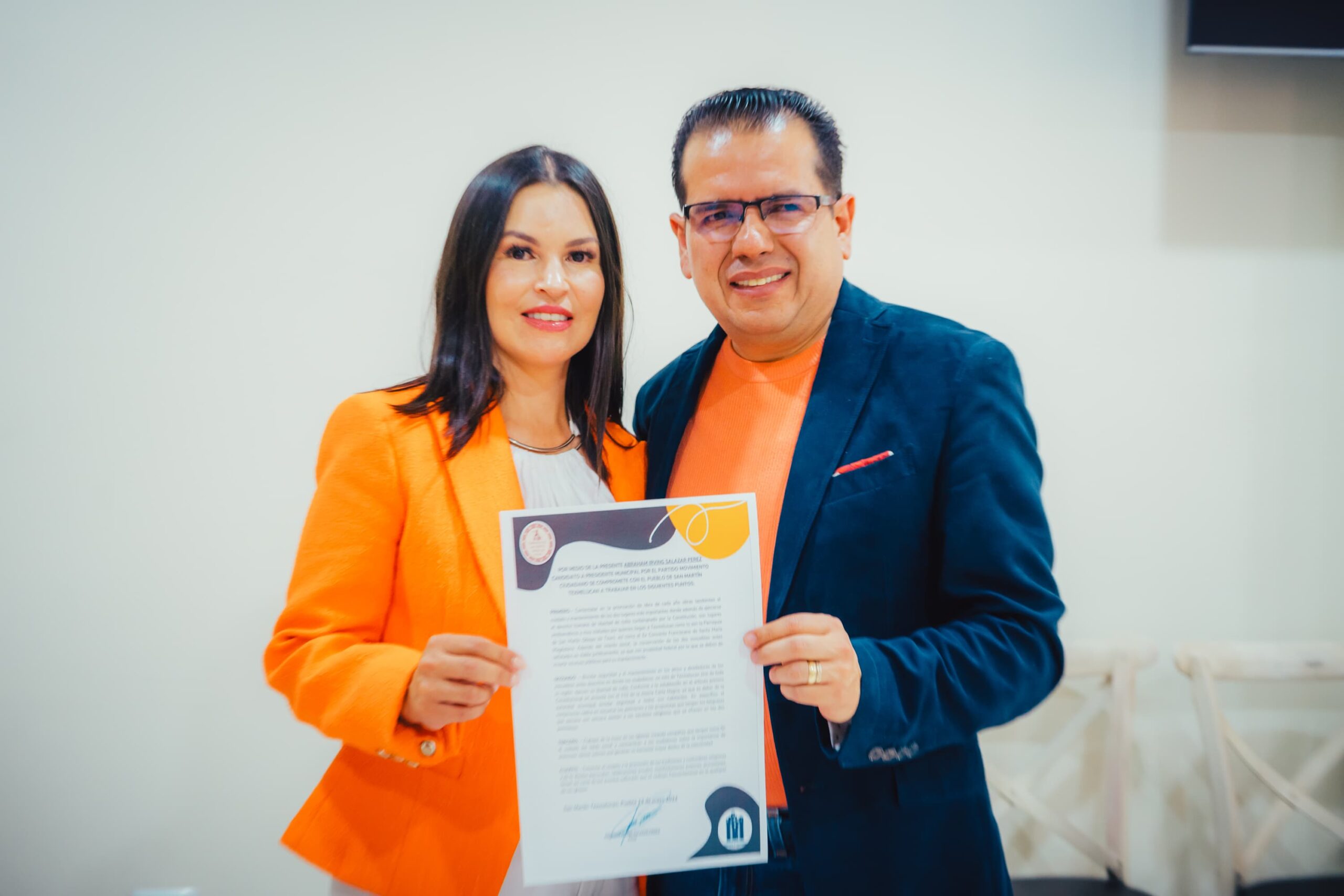 Abraham Salazar asiste a reunión por la reconstrucción de Texmelucan