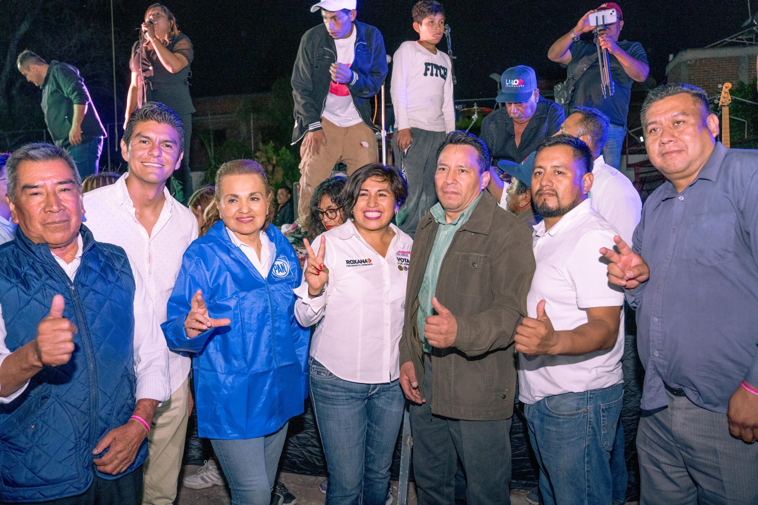 Respaldada por 5 presidentes auxiliares de San Pedro Cholula, Roxana Luna hace evento por la unidad en San Matías Cocoyotla