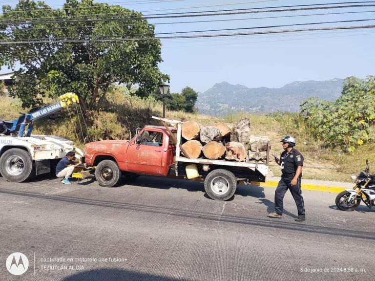 Acusan a policías de Teziutlán de extorsion a un ciudadano.