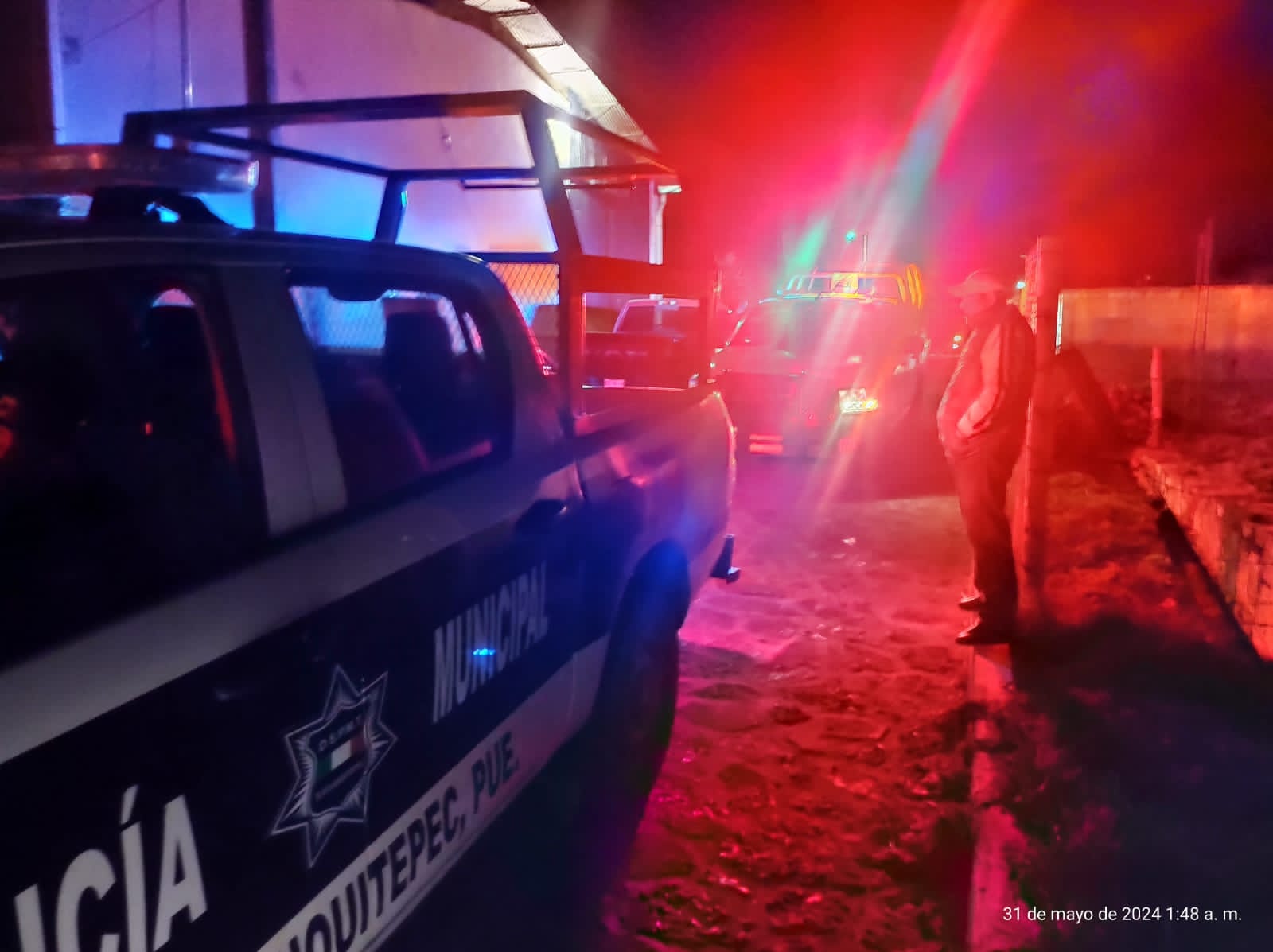 Seguidores del candidato de Morena en Tlatlauquitepec, Juan Manuel Téllez, golpearon y retuvieron a la directora de seguridad pública municipal, Celia Moreno Ramírez.