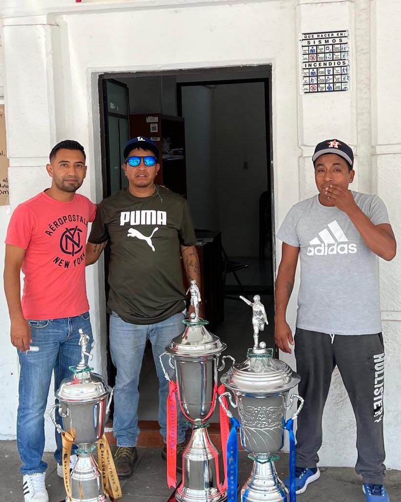 Realiza entrega de trofeos Dirección de Deporte de Ocoyucan