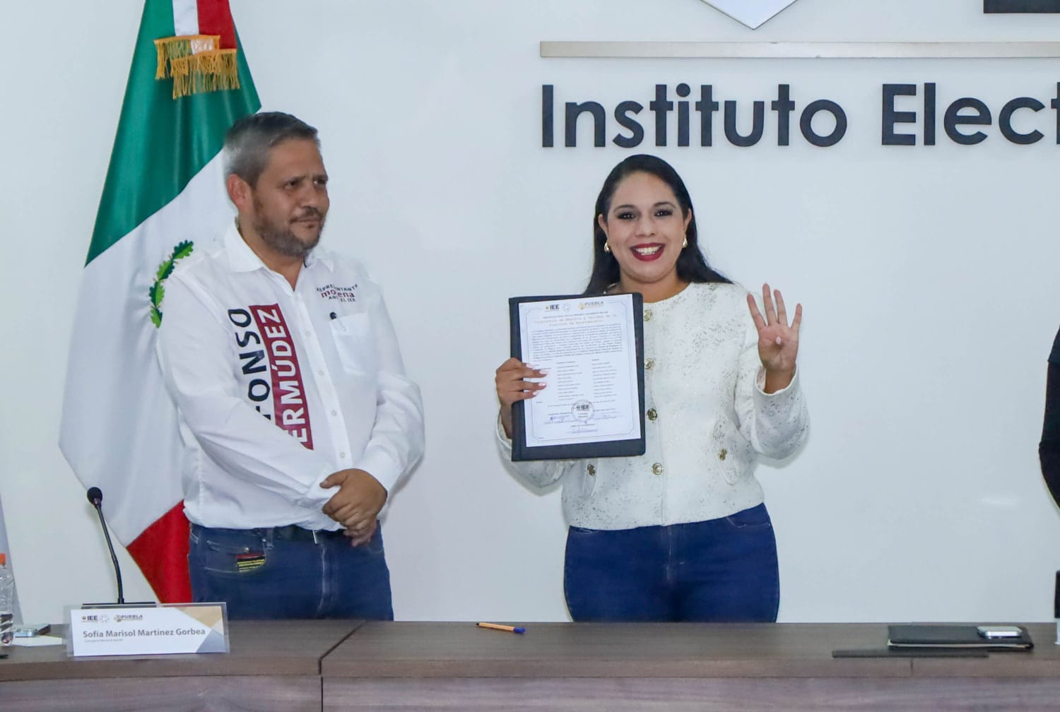 Tonantzin Fernández recibe constancia de mayoría como próxima presidenta de San Pedro Cholula